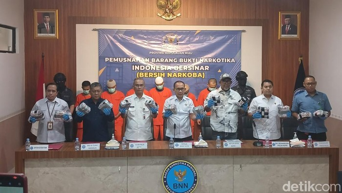 BNN Kepri Musnahkan 63 Kg Sabu, 7 Pelaku Ditangkap